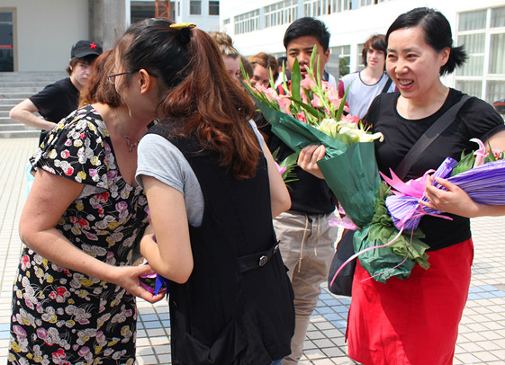 泰州实验中学迎来澳大利亚客人