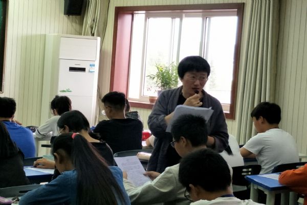 泰州市市直初中语文优质课评比活动在我校举行