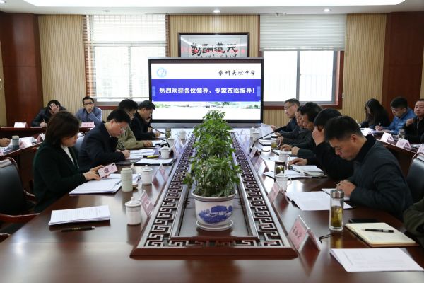 市教育局领导和专家调研泰州实验中学高三教学工作